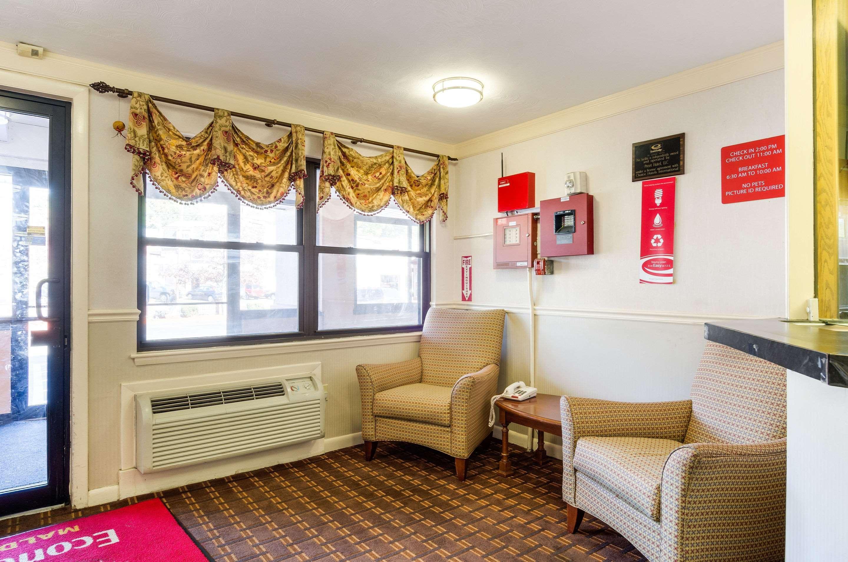 Econo Lodge Boston-Malden Eksteriør bilde