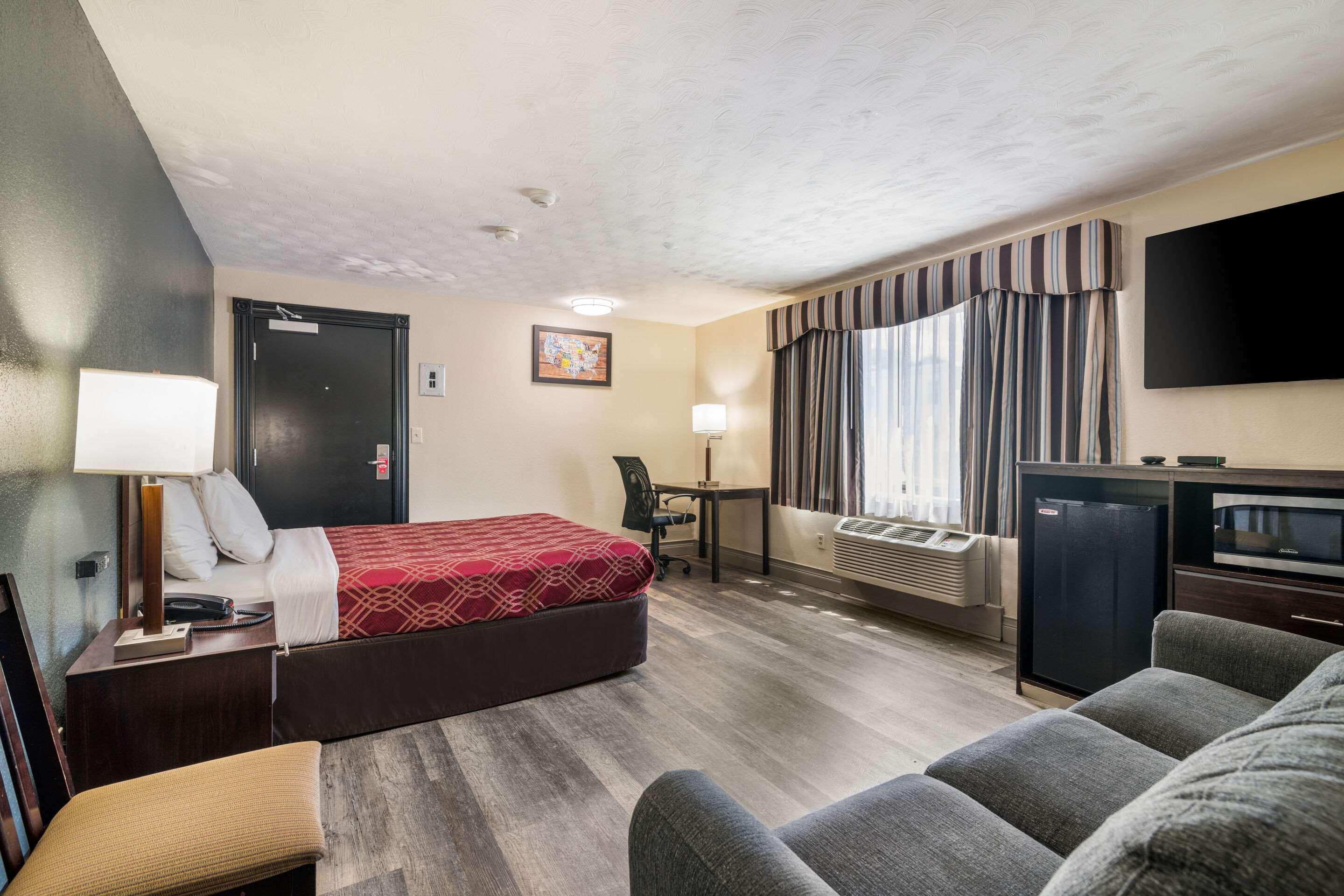 Econo Lodge Boston-Malden Eksteriør bilde