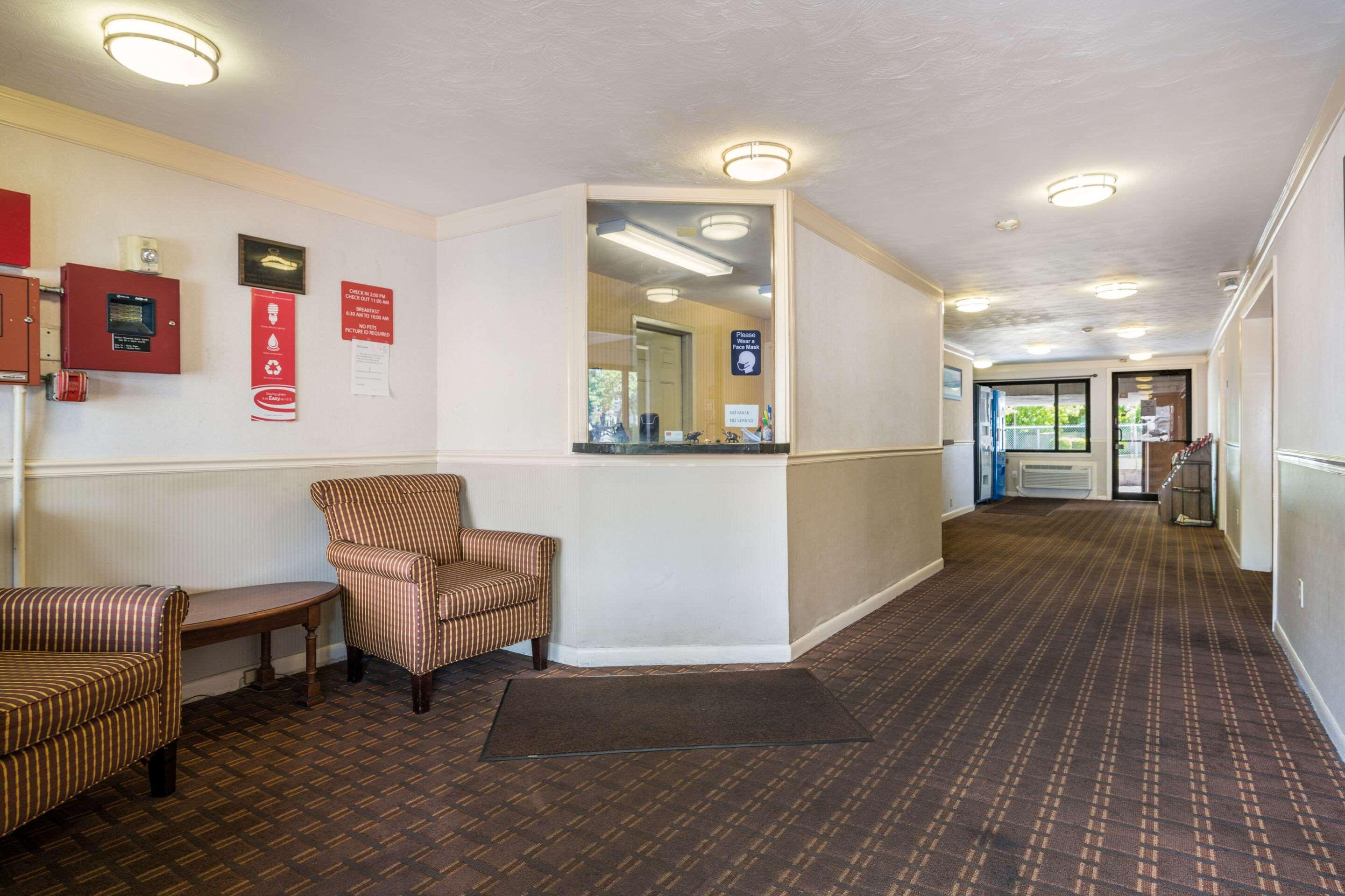 Econo Lodge Boston-Malden Eksteriør bilde