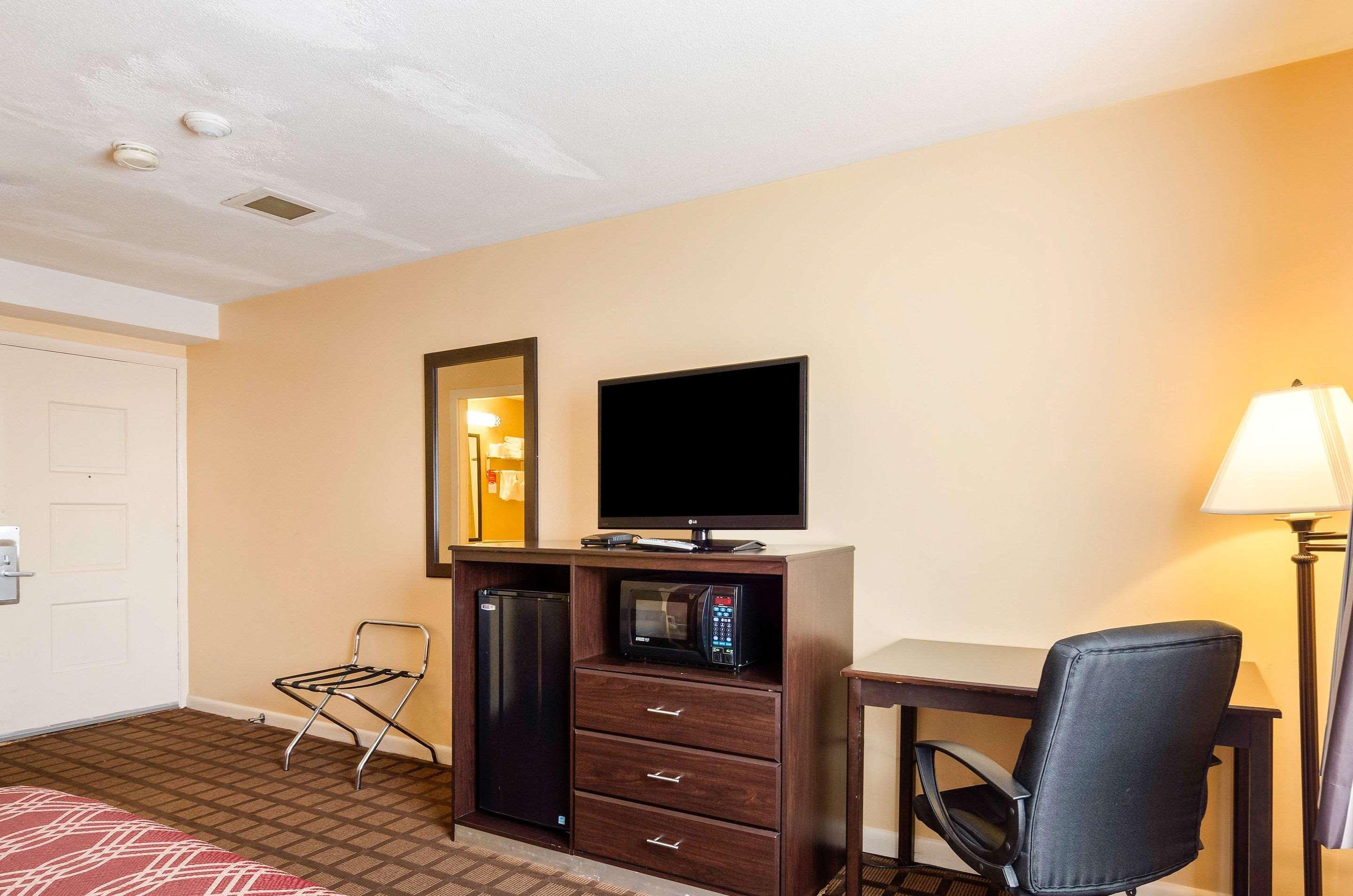 Econo Lodge Boston-Malden Eksteriør bilde