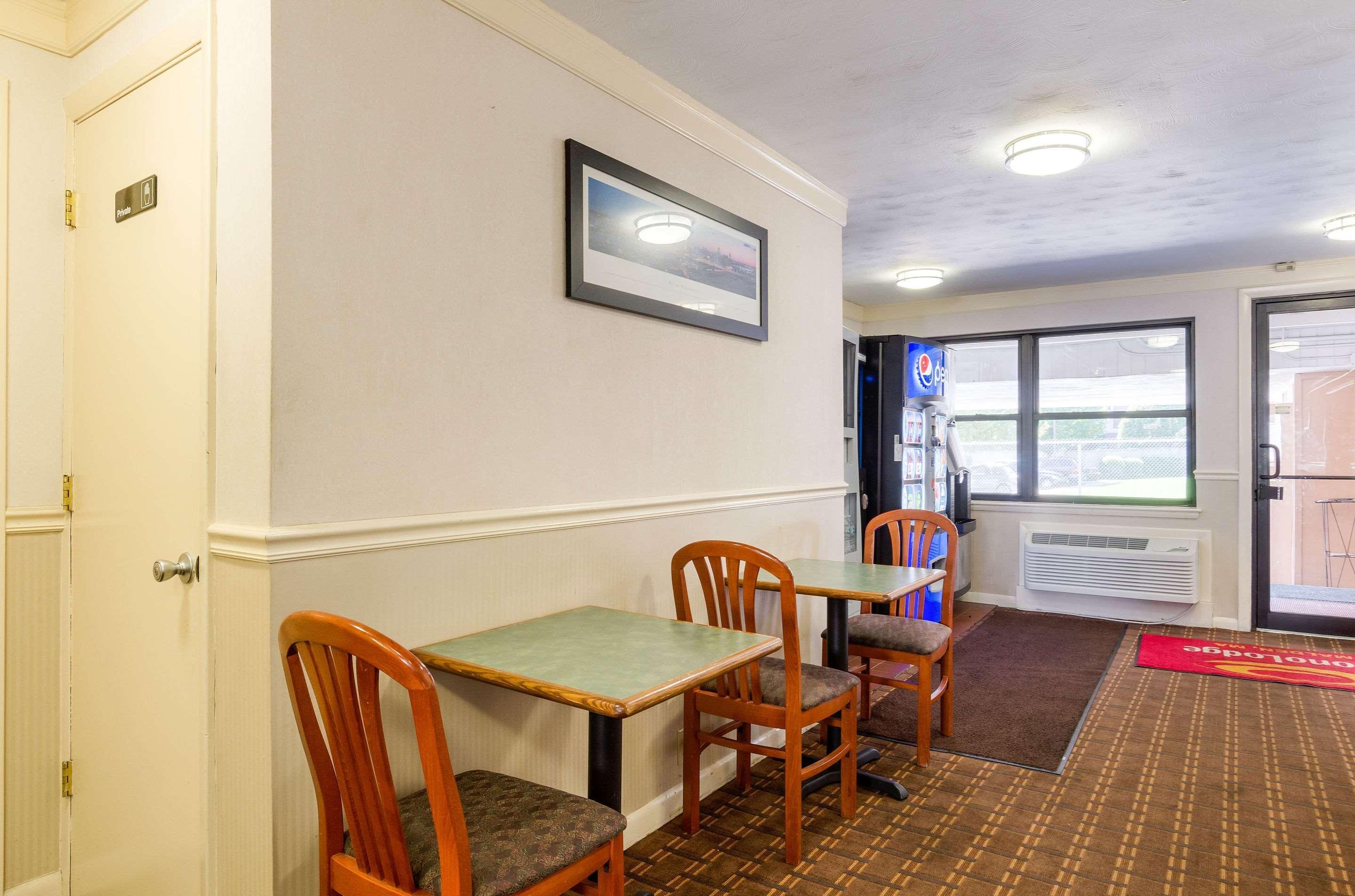 Econo Lodge Boston-Malden Eksteriør bilde